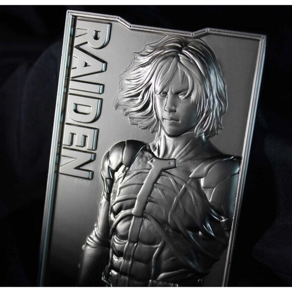 Metal Gear Solid 2 Snake & Raiden Silver Statues Official MGS Metal Figurine Set - Picture 6 of 8